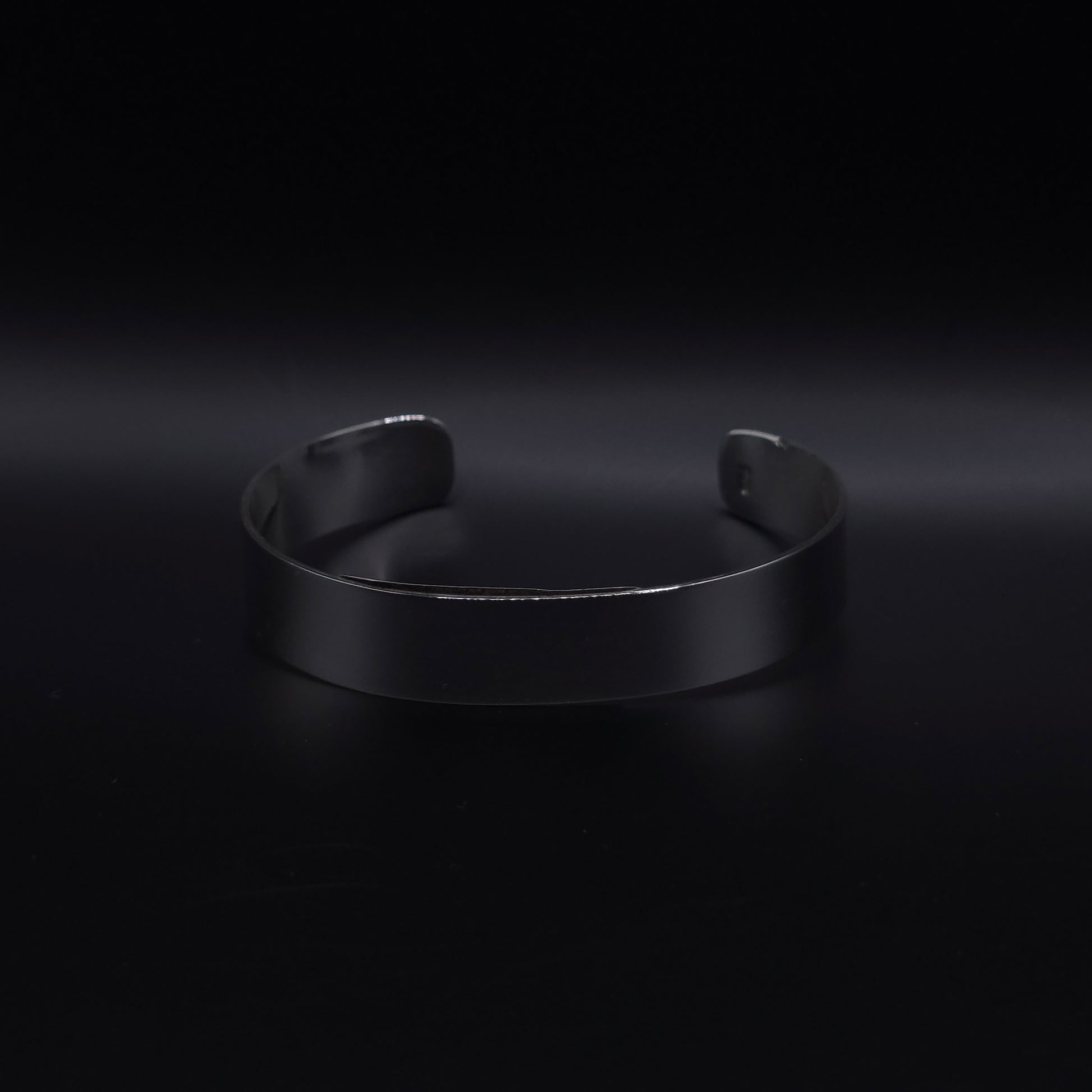 Brazalete Plata 925 – Estilo y Sofisticación en Cada Movimiento