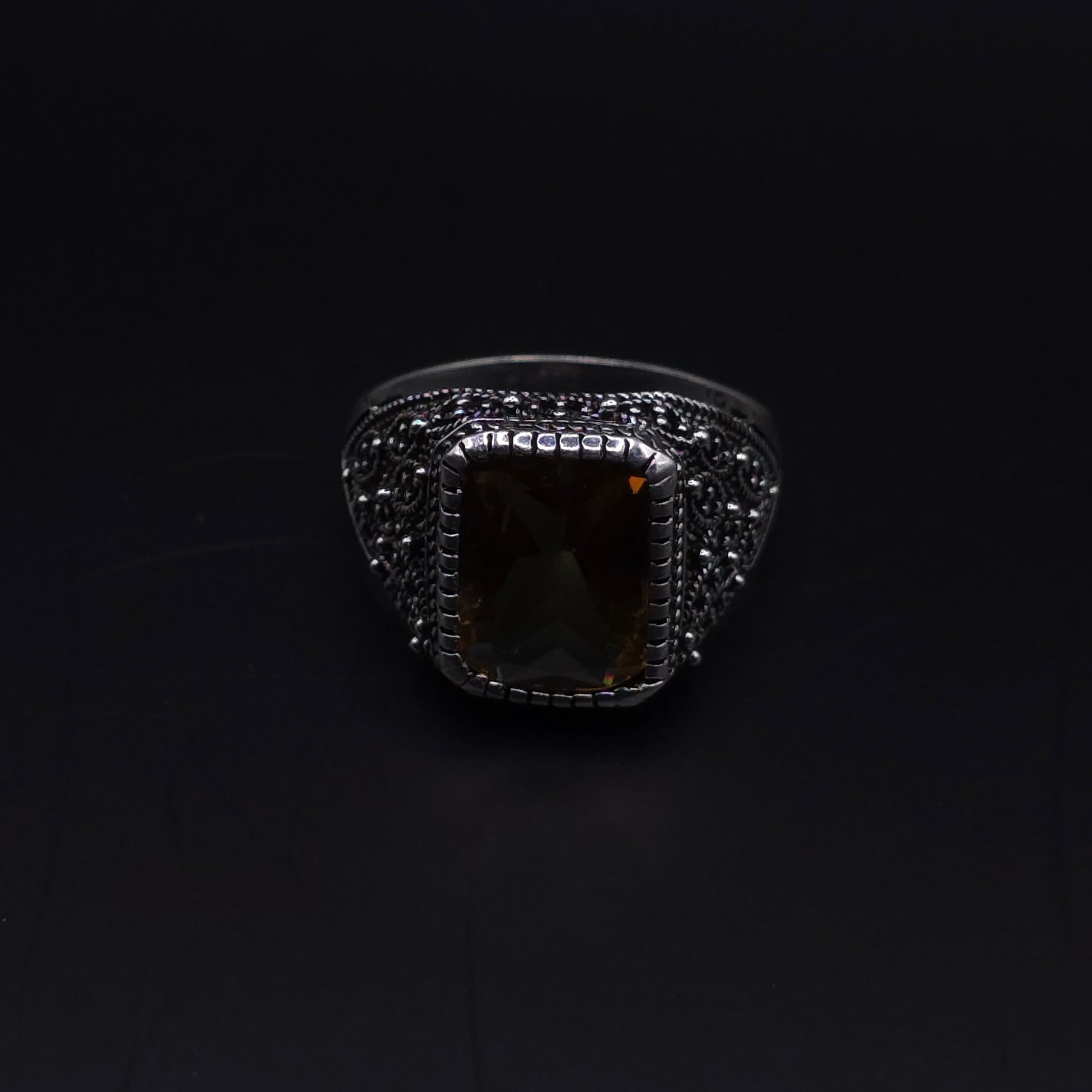 Anillo Bronce Brillante – Elegancia y Calidez en Cada Detalle