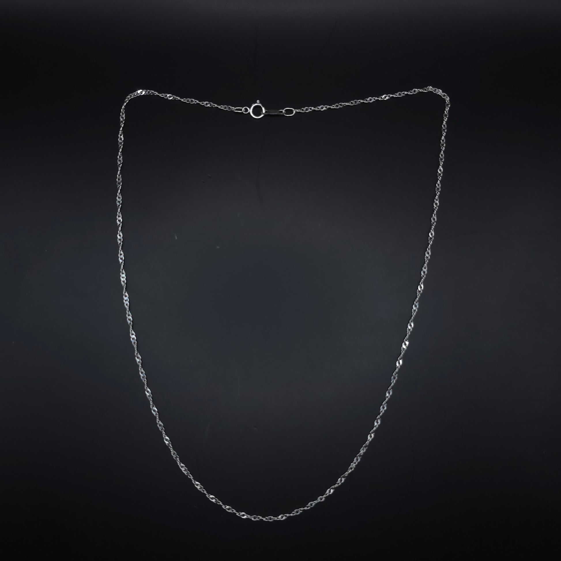 Collar Torcido Artesanal – Fuerza y Estilo en Plata 925 (45 cm y 50 cm)