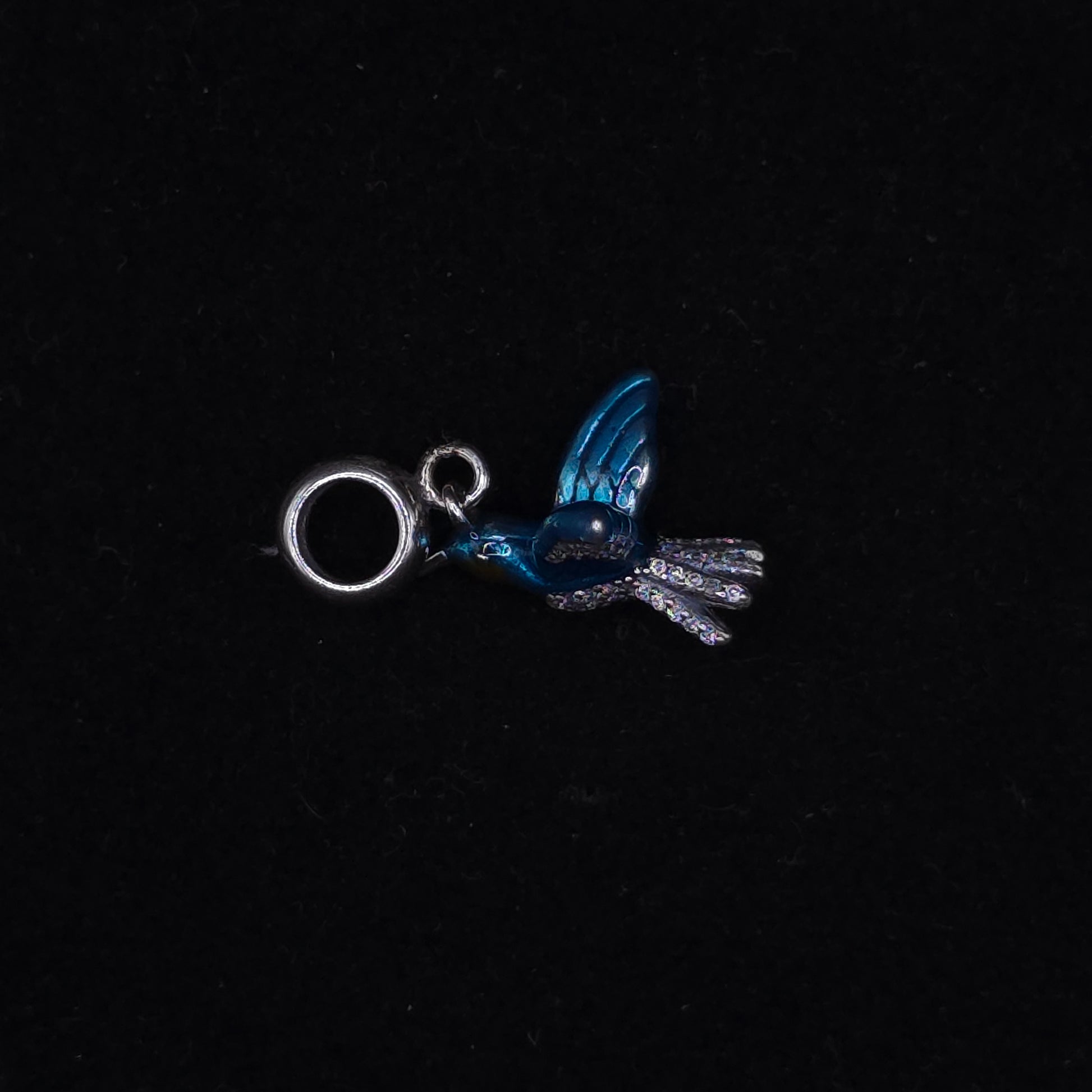 Charm Colibrí c/circonia – Ligereza y Magia en Plata 925